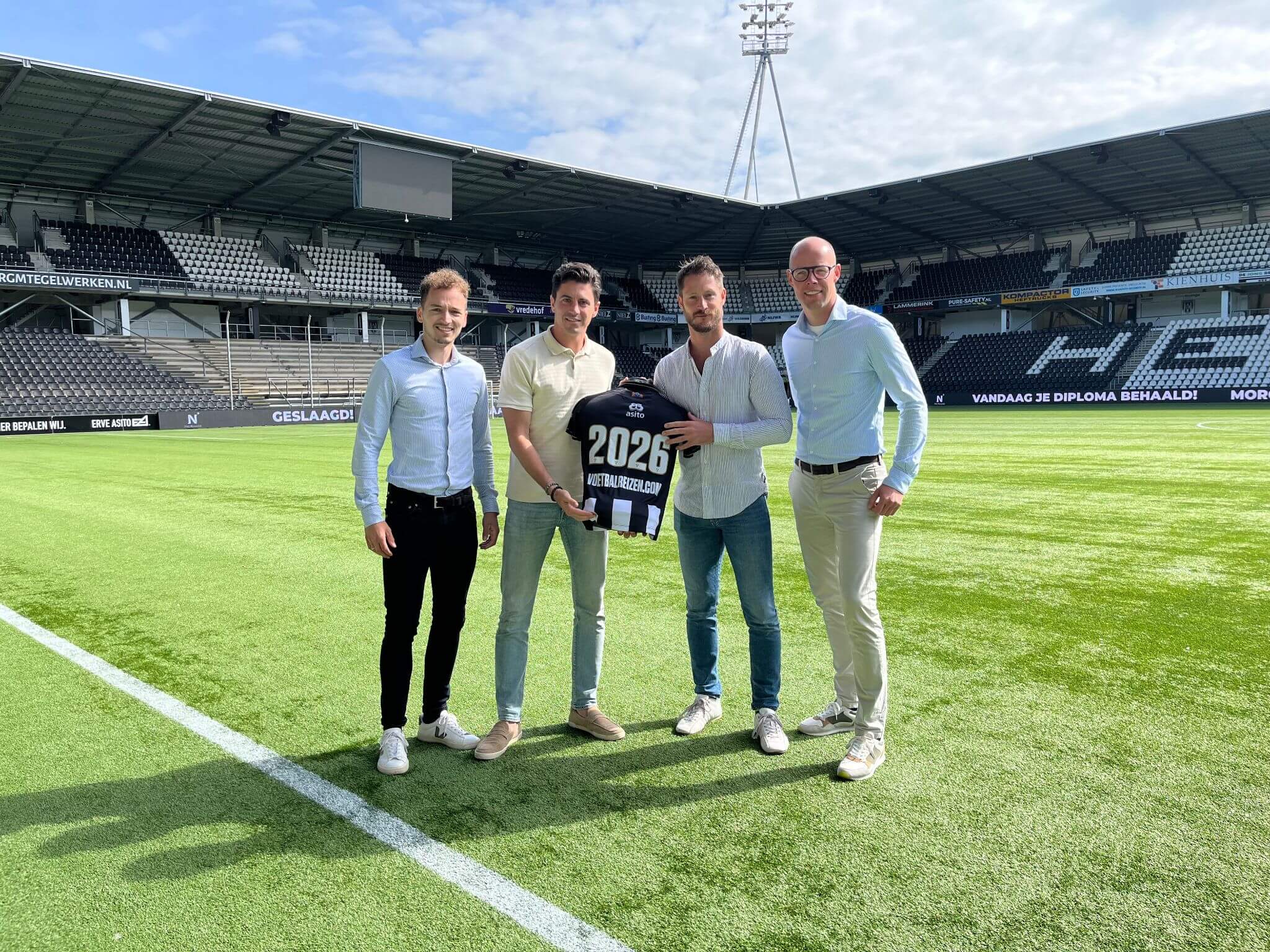 Voetbalreizen.com nieuwe travel partner Heracles Almelo